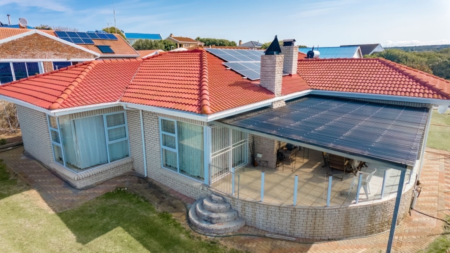 3 Bedroom Property for Sale in Stilbaai Wes Western Cape